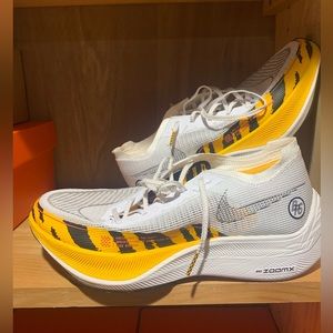 Nike ZoomX Vaporfly cheetah print